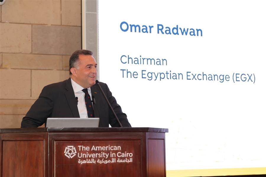 عمر رضوان رئيس البورصة المصرية: 60% من الشركات تضم سيدتين على الأقل بمجالس الإدارة